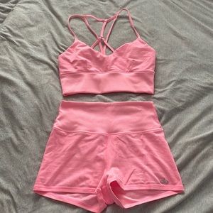 Alo yoga lavish set